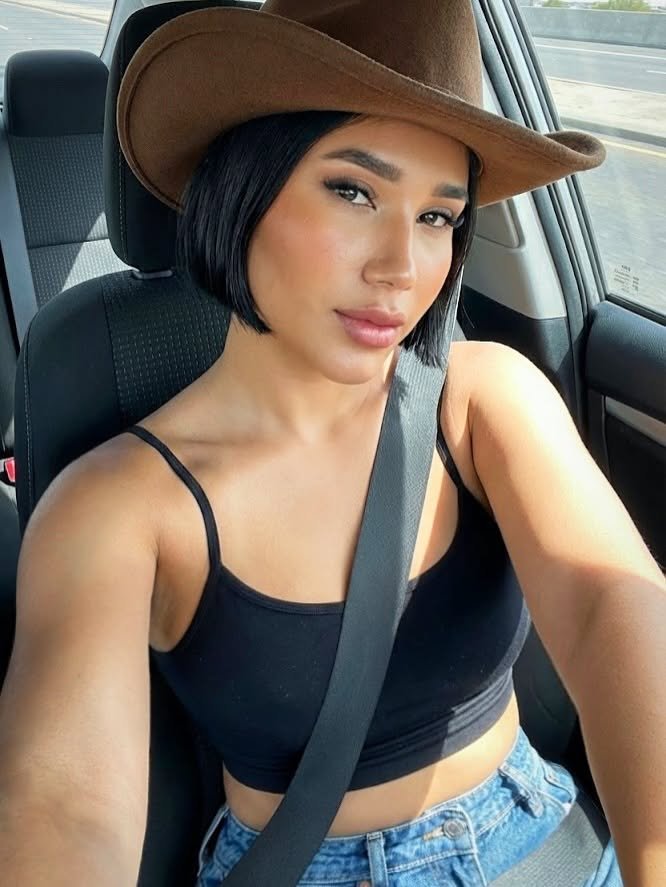 Who Is Annabgo? Age, Career, Height & Net Worth